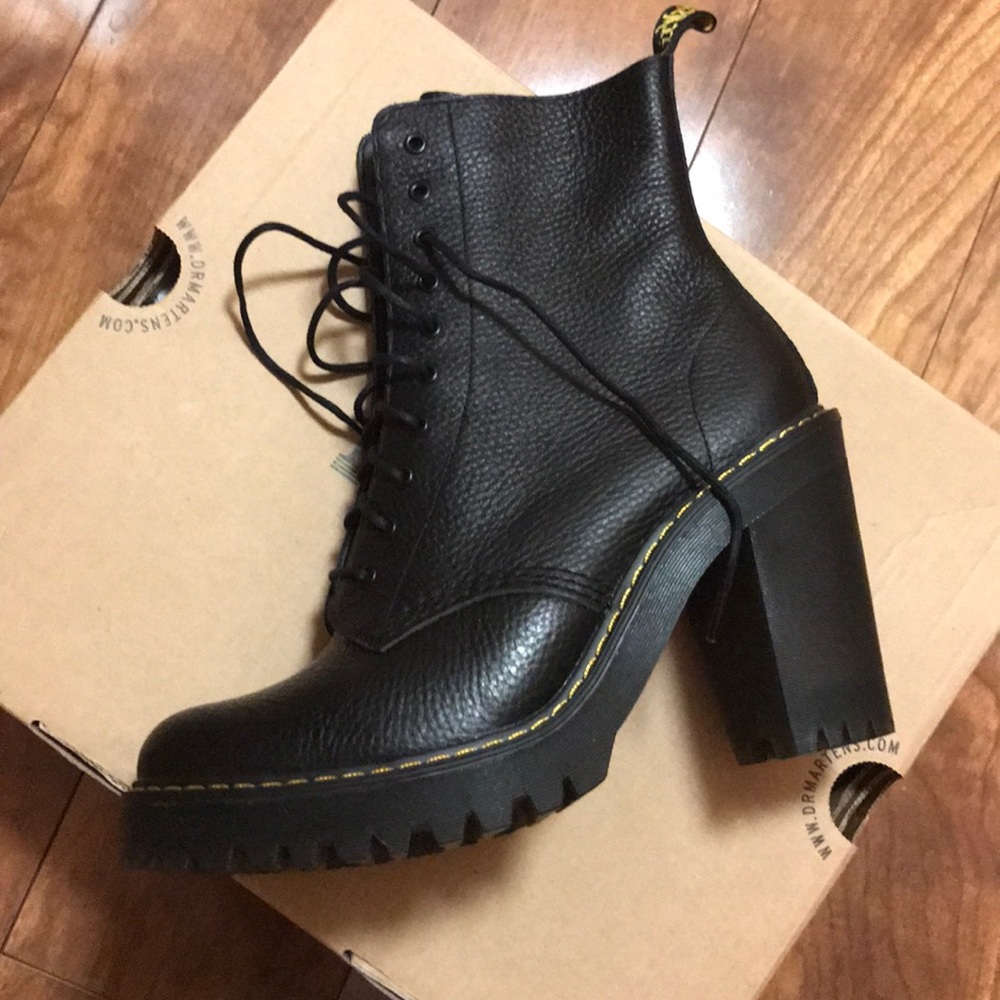 Dr. Martens Air Wair KENDRA Black